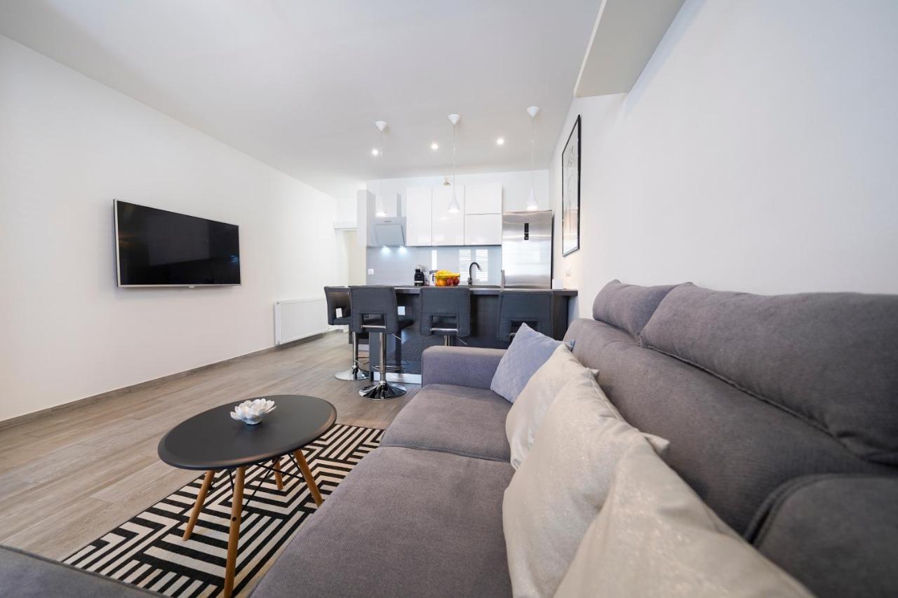 Modern Apartments With Loggia Terrace And Parking Задар Екстериор снимка